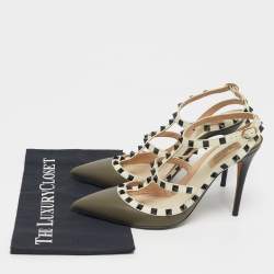 Pre Owned Valentino Grey/Cream Leather Rockstud Ankle Strap Pumps Size 41