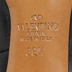 Pre Owned Valentino Black Leather Love Latch Pumps Size 36.5
