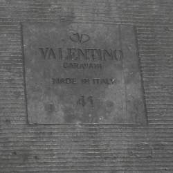 Pre Owned Valentino Black Leather Rockstud Flat Slide Size 41