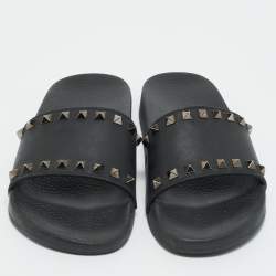 Pre Owned Valentino Black Rubber Rockstud Pool Slides Size 38