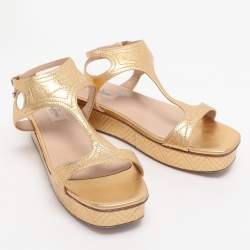 Pre Owned Valentino Gold Leather T-Strap Sandals Size 38