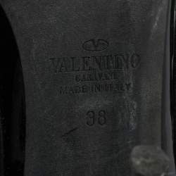 Pre Owned Valentino Black Leather and Patent Leather Rockstud Pumps Size 38