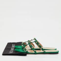 Pre Owned Valentino Green Suede Rockstud Crystal Embellished Flat Slide Sandals Size 40.5