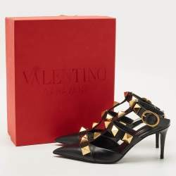 Pre Owned حذاء كعب عالي فالنتينو ربطة الكاحل مدبب المقدمة بحلية معدنية جلد أسود مقاس 39