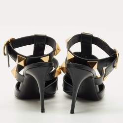 Pre Owned حذاء كعب عالي فالنتينو ربطة الكاحل مدبب المقدمة بحلية معدنية جلد أسود مقاس 39