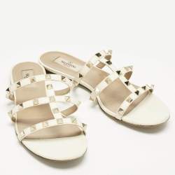 Pre Owned Valentino Cream Leather Rockstud Flat Slides Size 39
