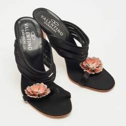 Pre Owned Valentino Black Satin Flower Embellish Slide Sandals Size 38