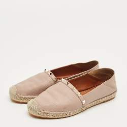 Pre Owned Valentino Beige Leather Rockstud Espadrille Flats Size 39