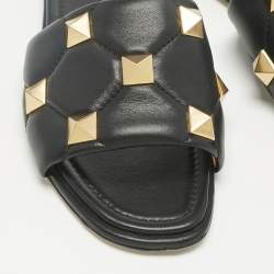 Pre Owned Valentino Black Quilted Leather Roman Stud Flat Slides Size 38.5
