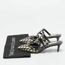 Pre Owned Valentino White/Black Leather Rockstud Strappy Flat Mules Size 35