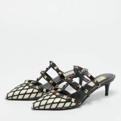 Pre Owned Valentino White/Black Leather Rockstud Strappy Flat Mules Size 35