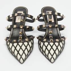 Pre Owned Valentino White/Black Leather Rockstud Strappy Flat Mules Size 35