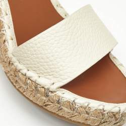 Pre Owned Valentino White/Cream Leather Rockstud Wedge Sandals Size 38