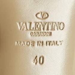 Pre Owned Valentino Beige Patent Leather Tan-Go Block Heel Pumps Size 40