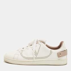Pre Owned Valentino White/Beige Leather Backnet Rockstud Low Top Sneakers Size 39.5