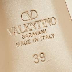 Pre Owned Valentino Off White Leather Rockstud Slingback Block Heel Sandals Size 39