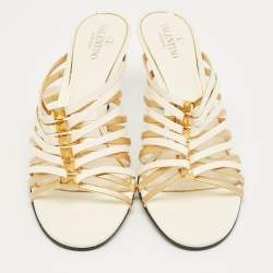 Pre Owned Valentino Cream Leather Rockstud Slide Sandals Size 40.5