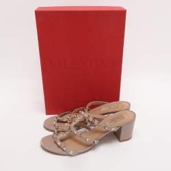 Pre Owned Valentino Nude Pink Leather Rockstud Block Heel Slide Sandals Size 39