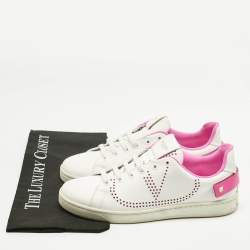 Pre Owned Valentino White Leather Vlogo Rockstud Low Top Sneakers Size 39