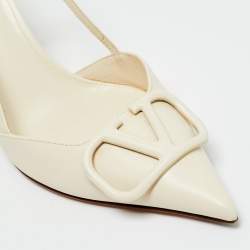 Pre Owned Valentino Cream Leather VLogo Signature Slingback Pumps Size 39