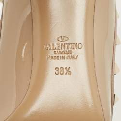 Pre Owned Valentino Beige Patent Leather Rockstud Pointed Toe Pumps Size 38.5