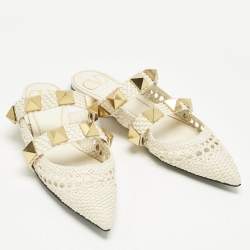 مملوكة مسبقًا Valentino Cream Intrecciato Leather Roman Stud Mules Size 37