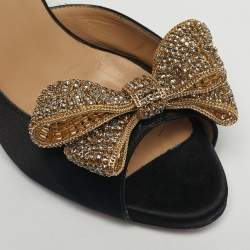 مملوكة مسبقًا Valentino Bow Crystal Embellished Size 39.5 Black Satin D'orsay Pumps