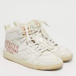 مملوكة مسبقًا حذاء رياضي فالنتينو أتيلييه جلد أبيض عنق مرتفع مقاس 38