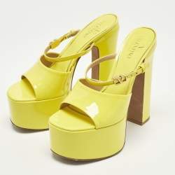 مملوكة مسبقًا Valentino Tan-Go Size 36 Yellow Patent Leather Platform Sandals