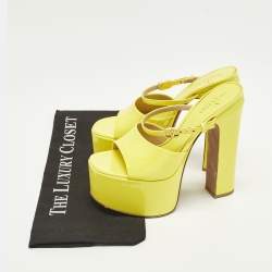 مملوكة مسبقًا Valentino Tan-Go Size 36 Yellow Patent Leather Platform Sandals