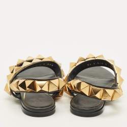 Pre Owned صندل فالنتينو بلاك جلد حزام خلفي مسطح مرصع بحجر روماني مقاس 36.5