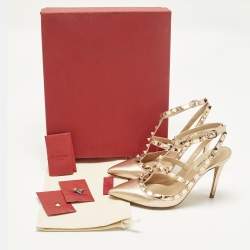 مملوكة مسبقًا Valentino Rockstud Size 37.5 Metallic Patent Leather Pumps