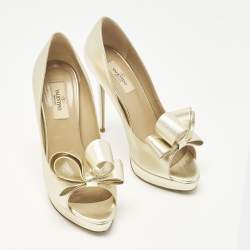 مملوكة مسبقًا Valentino Couture Bow Size 39 Gold Leather Peep Toe Pumps