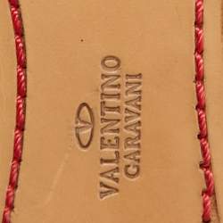 مملوكة مسبقًا صندل فالنتينو فلات مزين جلد أسود خيط بين الأصابع مقاس 37.5