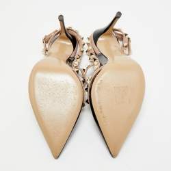 Pre Owned حذاء كعب عالي فالنتينو روكستود جلد بيج بحزام للكاحل مقاس 39.5