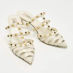 مملوكة مسبقًا Valentino Rockstud Wave Size 37.5 Beige Leather Mules