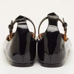 مملوكة مسبقًا حذاء باليرينا فلات فالنتينو تان-جو جلد لامع أسود بحزام للكاحل مقاس 39.5