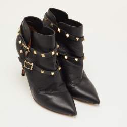 مملوكة مسبقًا Valentino Rockstud Size 40 Black Leather Pointed Toe Ankle Length Boots