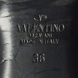 Pre Owned حذاء باليرينا فلات فالنتينو رومان ستد جلد أسود بحزام للكاحل مقاس 37