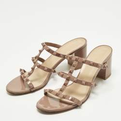 مملوكة مسبقًا صندل فالنتينو روكستد جلد بيج مفتوح من الخلف مقاس 37