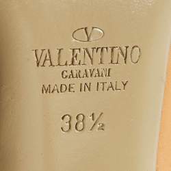 مملوكة مسبقًا Valentino Rockstud Size 38.5 Beige/Orange Leather Pumps