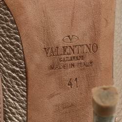 مملوكة مسبقًا Valentino Rockstud Size 41 Gold/Beige Leather Pumps