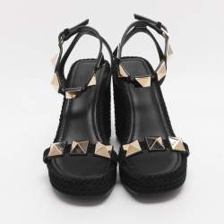 مملوكة مسبقًا صندل فالنتينو سهل منصة الوتد الجلد المدبوغ الأسود الحجم 39