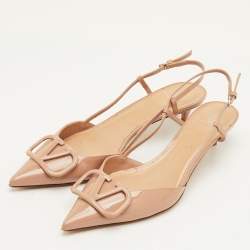 مملوكة مسبقًا Valentino VLogo Size 39 Beige Patent Leather Pumps