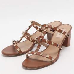 Pre Owned صندل فالنتينو روكستد جلد بيج مفتوح من الخلف مقاس 37