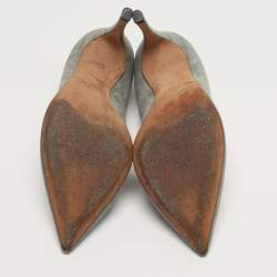 مملوكة مسبقًا Valentino Rockstud Size 36 Grey Suede Pumps