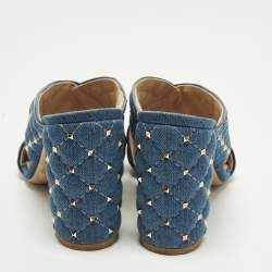 مملوكة مسبقًا صندل فالنتينو دينيم أزرق برباط متقاطع مرصع روكستد مقاس 38