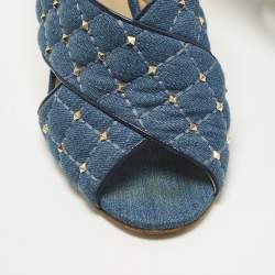 مملوكة مسبقًا صندل فالنتينو دينيم أزرق برباط متقاطع مرصع روكستد مقاس 38