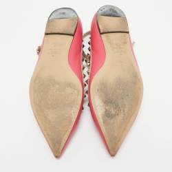 Pre Owned حذاء باليرينا فلات فالنتينو جلد وردي/بيج روكستد مقاس 41