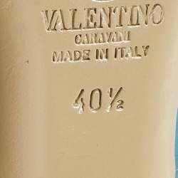 مملوكة مسبقًا حذاء كعب عالي فالنتينو جلد براءات اختراع أصفر / بيج برباط للكاحل مرصع روكستد مقاس 37